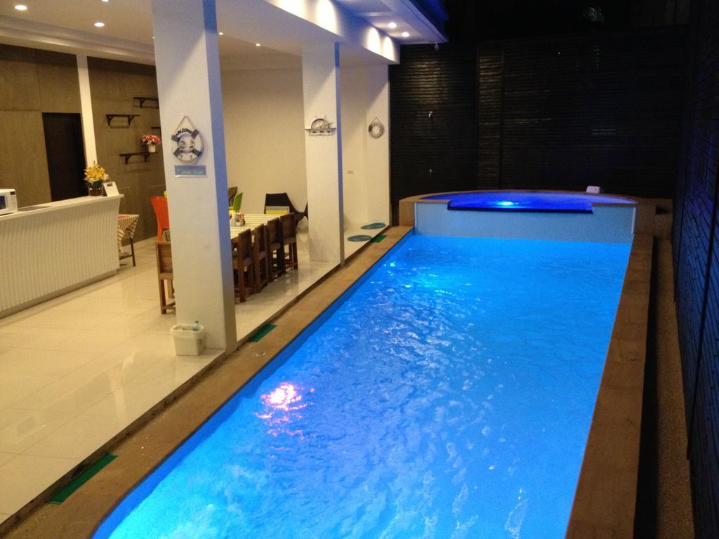 The Silk Hill Hotel Patong Bagian luar foto