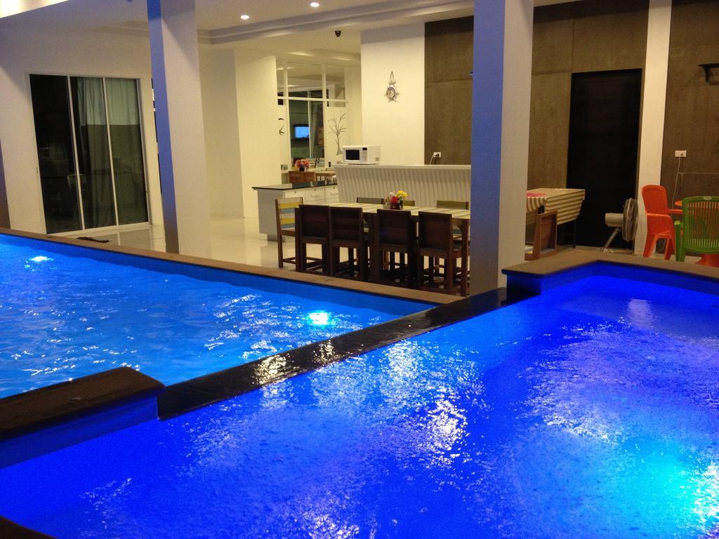 The Silk Hill Hotel Patong Bagian luar foto