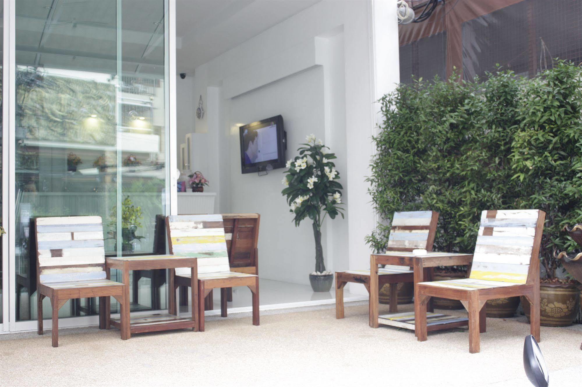 The Silk Hill Hotel Patong Bagian luar foto