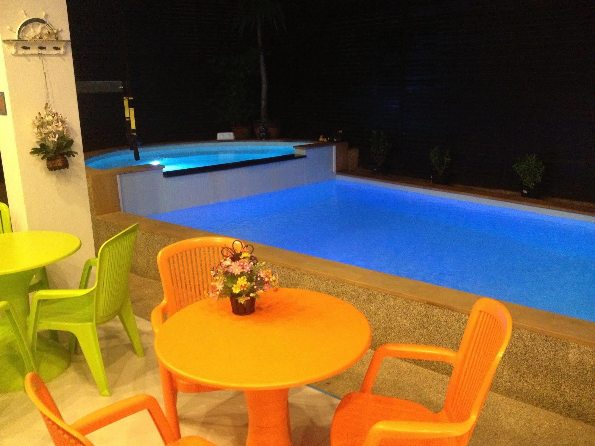 The Silk Hill Hotel Patong Bagian luar foto